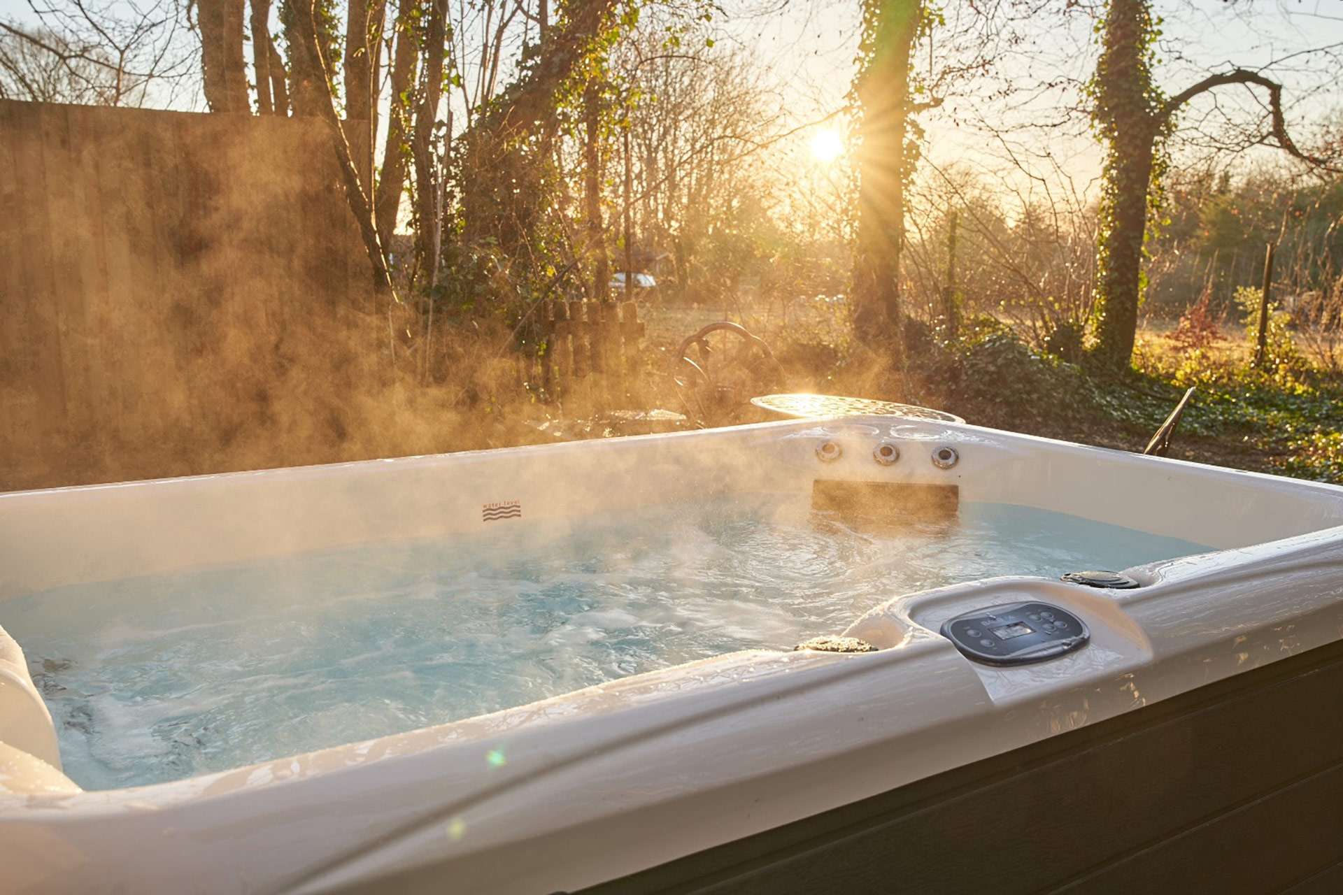 Hot tub holidays in Dorset | Downwood Holidays, luxury holiday accommodation
