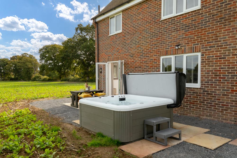 Hambledon Hill is a luxury holiday cottage that sleeps 6. It is dog-friendly and has a hot tub | Downwood Holidays, Dorset