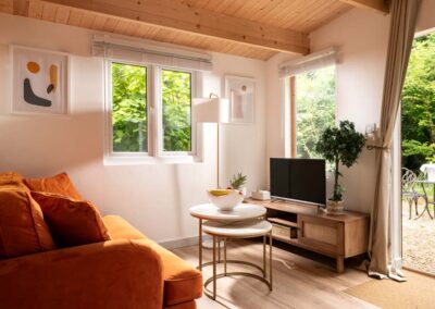 Luxury holiday chalet with hot tub in Dorset. Sleeps 2 guests | Downwood Holidays