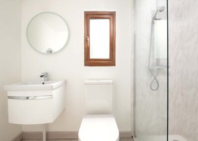 Luxury holiday chalet with hot tub in Dorset. Sleeps 2 guests | Downwood Holidays