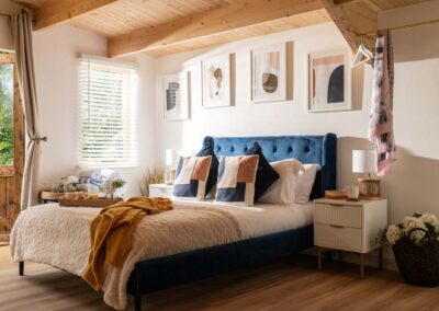 Luxury holiday chalet with hot tub in Dorset. Sleeps 2 guests | Downwood Holidays